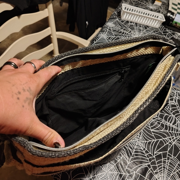 Dime bags brand hemp messenger bag - Picture 8 of 9